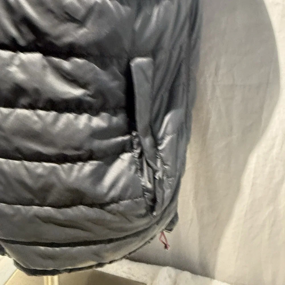 Carhartt Vest Mens M Black Rain Defender Insulated Puffer Work Wear - Picture 5 of 11